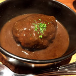 LACHIC - 和牛の煮込みハンバーグ