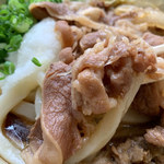 手打ちうどんますや - 柔らかくて美味いお肉です(^^♪