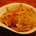 ふくろう亭 - 付け出しの青パパイヤの炒め物