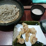 立ち食い蕎麦二五十 - 盛りそば くるみだれ 650円、鶏天 300円