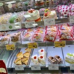 不二家 - 「半額」という言葉にめちゃくちゃ弱い私をどうにかして〜(^◇^;)