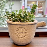 コーヒーとおやつの店 アンドモア - 