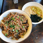 ホルモン食堂食樂 - カルビ丼＋ミニうどんセット