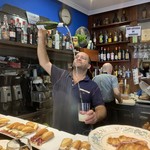 Bar Gorriti - サンセバスチャンと言えば、な微発砲のチャコリ