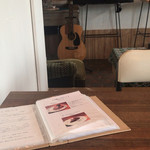 コム･ラ･ボア・ラクテ - テーブル上