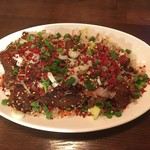 ラウンドアバウト - こんにゃくの鷹の爪炒め（5倍）