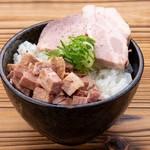 博多ラーメン10 - 肉めし（大盛り無料）　300円