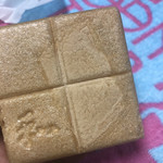 御菓子処　和 - 綺麗に4つ割にできそう…