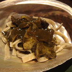 カメレオン - 蕎麦粉のタリオリーニ 鮑と肝のソース