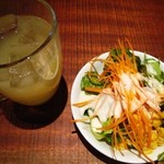 Bistro flat - ('12/2)ランチには、ドリンクバー、サラダバー付き