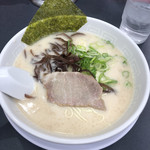 博多天神 - ラーメン。替え玉1回無料で500円！