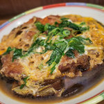 このカツとじ・・・美味いのなんのって。