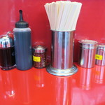 ラーメン二郎 - 卓上調味料