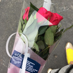 Pho Thanh  Pho - つい花を買ってしまう