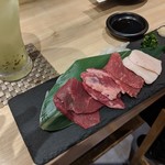 もつ鍋・肉刺し処 たてがみ - 