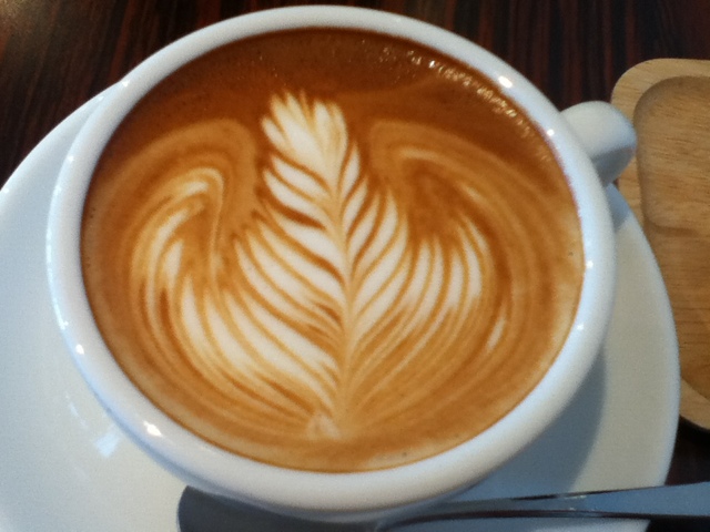 シンプルな落ち着くオシャレカフェ 素敵なラテアート O By もんち ｃｏｒｄ コード 二上 カフェ 食べログ
