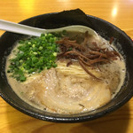 上を向いていこう - 料理写真:麺は熊本麺をチョイス!