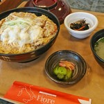 Fiore - かつ丼セット［¥790］ ('19年・8月)