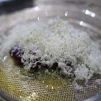 La Brianza - ミンククジラにコンテチーズ