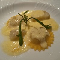 La Brianza - ポルチーニのラビオリと菊芋