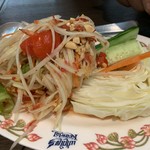 タイ国料理 ゲウチャイ - ソム タム タイ(1,050円) パパイヤサラダ