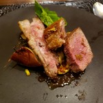 キュイジーヌR - 子羊の背肉シェリービネガーソース