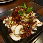 キュイジーヌR - マッシュルームのアンチョビソース