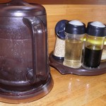 らーめんでぽっと - カウンター卓上