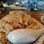 横浜ラーメン - 目の前でご主人が鍋振りして作ってくれたんだぁ。