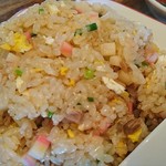 横浜ラーメン - ほーら、見てください。具は、玉子、刻みねぎ、チャーシュー、鳴門巻き、だけですよー。不思議ですね。何でこんなに美味しいの？おせーてー。