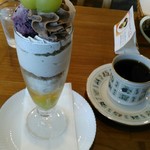 クリクリ - 栗とブドウのパフェ¥1050 
      ~2019/10/14