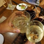 ヒロ ムネトモ - 4人で乾杯～♪