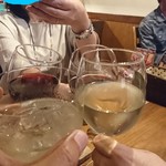 ヒロ ムネトモ - 再度乾杯。