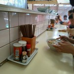 中華そば ふくみみ - カウンター調味料さん