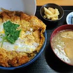 Nomimeshiya Ippuku - 上カツ丼。1250円