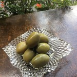 Green olives (medium grain)