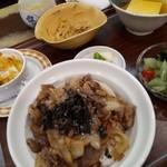 Oumi Kaneyasu - 焼き肉丼定食　税込　2000