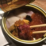 焼肉 うしみつ - ユッケ3種盛り～金の缶詰め～～
