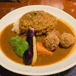 ターラ - TARA Curry ラム団子 1000円 「辛い」
            ライス・カレー大盛+100円