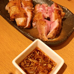 庭つ鶏 - 【皮パリもも焼き(小) ¥900】