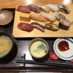 Sushi Uogashi Nihonichi - ランチの特盛握り 1000円税込