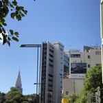 はらまさ - 四谷三丁目から新宿御苑方面へ歩きます