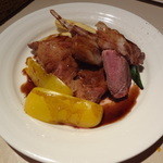 Bar Dondada - メインコース　仔羊と豚肉のグリル