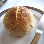 エリゼ光 - 自家製ライ麦パン