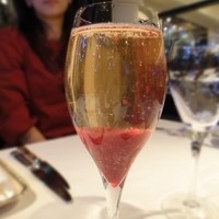 モナリザ 恵比寿店 - 薔薇のシャンパンカクテル