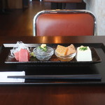 イザカヤ リビングルーム - おつまみ盛合せ