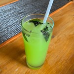 mustard - シソ味風味のスパイシーな飲み物