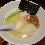 鶏ラーメン TOKU - 鶏白湯ラーメン味玉入り 塩…850円