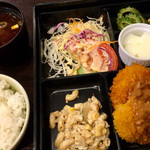 創作厨房ぐろう - ご飯のお代わりOK