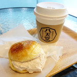 Hattendoukaferakuaten - フレンチバーガー マロン 330円
                （ドリンクsetで +290円）